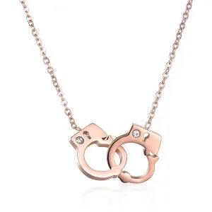 Кулон с цепочкой Наручники со стразами. Материал - металл. Цвет золотой.